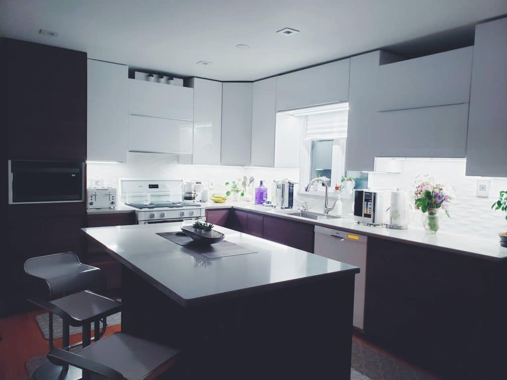 Faucet Repair & Kitchen Plumbing